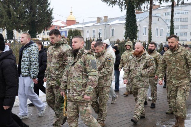 Майстер спорту України, тренер та суддя: у Луцьку попрощалися з військовослужбовцем Олексієм Бондаренком