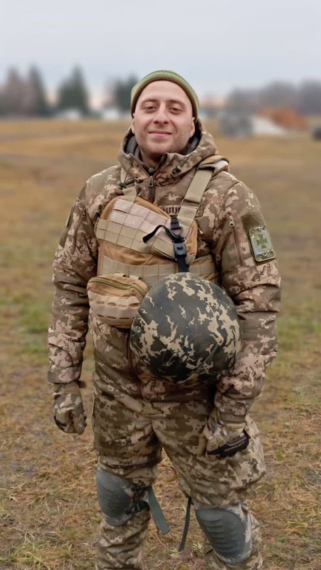 Далекобійник з Луцька пересів на бронетехніку на передовій. ФОТО