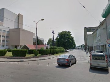 У Луцьку на Богдана Хмельницького може з'явитися платна парковка 