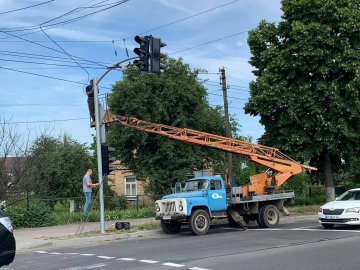 У Луцьку на небезпечному перехресті встановили світлофор 