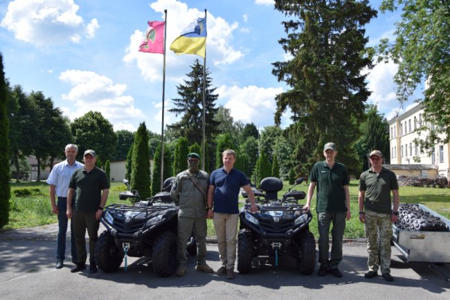 Волинські прикордонники отримали квадроцикли для завдань поруч з Білоруссю