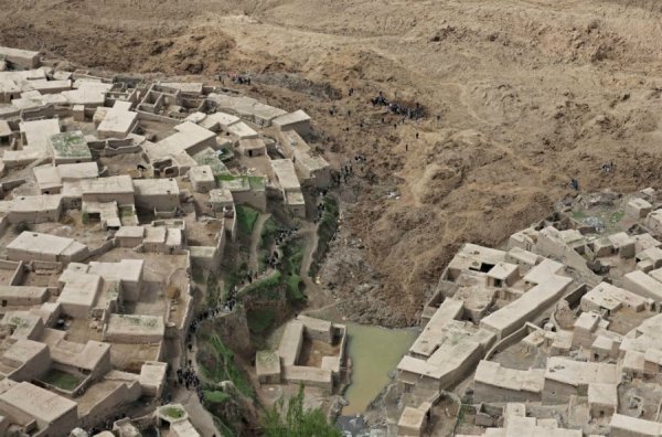 Фото катастрофічного зсуву в Афганістані