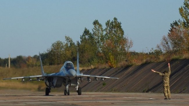 На луцькому аеродромі відбулася льотна зміна пілотів тактичної авіації