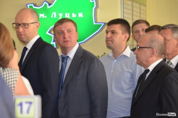 Яценюк оцінив роботу Луцького ЦНАПу. ФОТО