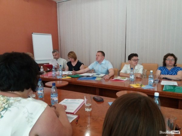 У Луцьку говорили про те, як встигати бути політиком та мамою. ФОТО