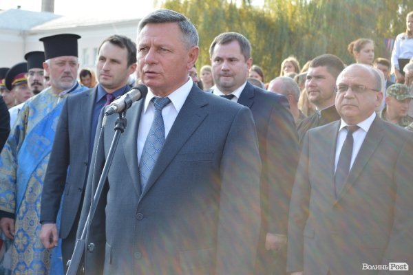 Ліцеїсти-першокурсики отримали погони та нове звання. ФОТО