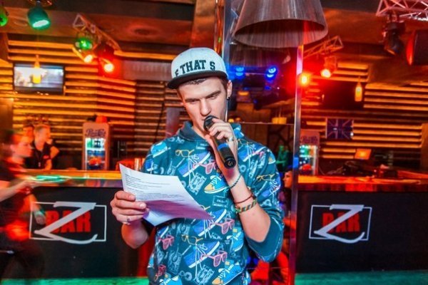 У луцькому клубі влаштували «дуель»  між чоловіками та жінками. ФОТО