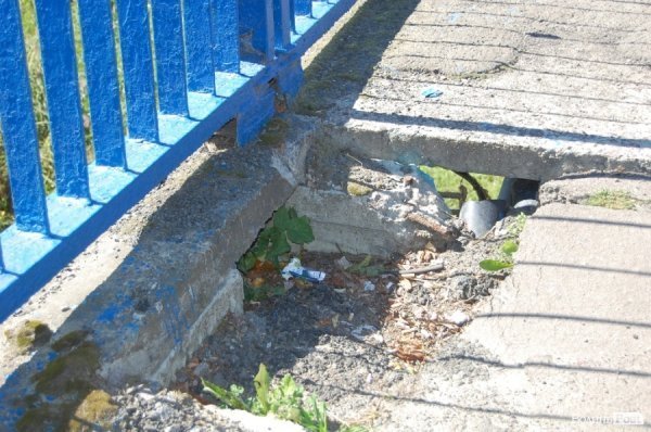 Луцькі «мости на мільйон» сипляться. ФОТО