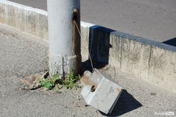 Луцькі «мости на мільйон» сипляться. ФОТО