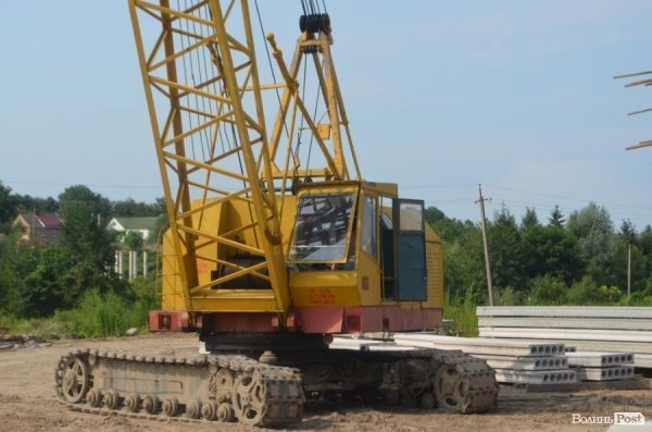 В затишному районі Луцька зводять сучасний житловий комплекс