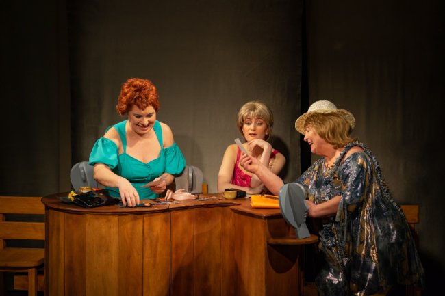 Як простий «лікарський рецепт» може врятувати серце: що покажуть у Волинському драмтеатрі 11 – 15 березня