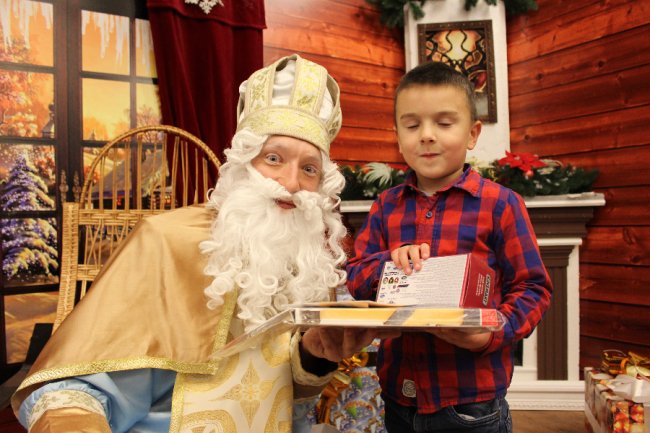 Миколай з «ПортCity» привітав маленького лучанина, якого шукали усім містом