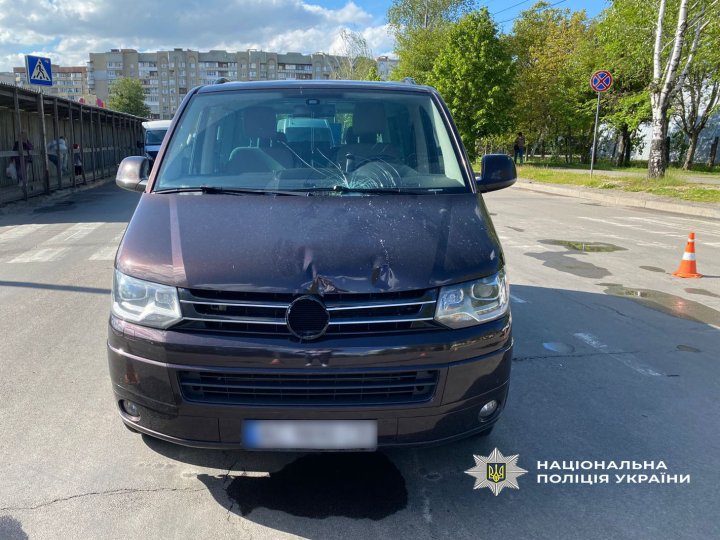 У Луцьку автівка на переході збила підлітка