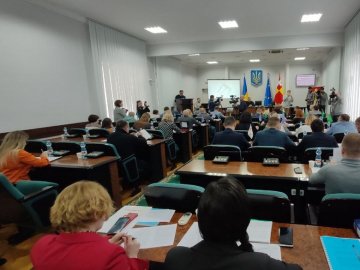 Луцькрада вдруге звернулася до президента і ВР із проханням заборонити діяльність УПЦ МП