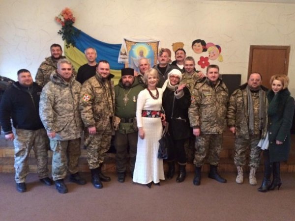 Молитва під кулями, - капелан розповів про поїздку на Схід