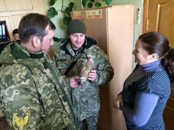 Молитва під кулями, - капелан розповів про поїздку на Схід