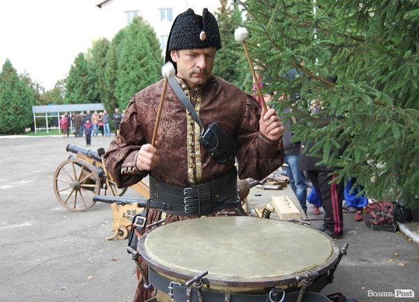 Як волинських юнаків проводжали в армію. ФОТО