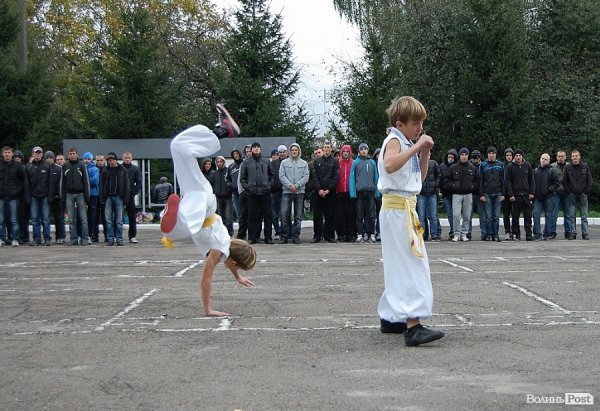 Як волинських юнаків проводжали в армію. ФОТО