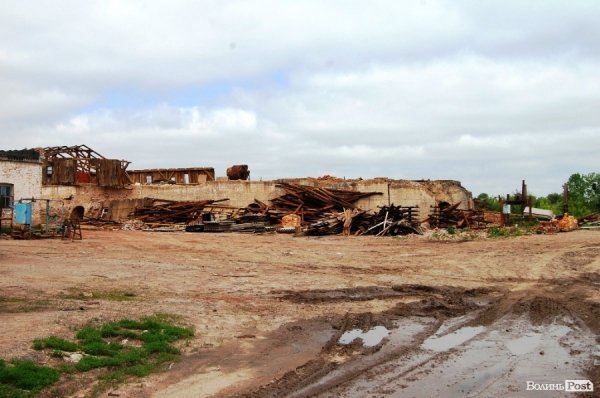 У Луцьку величезне сміттєзвалище «не помічають» більше 10 років