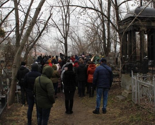 У Києві попрощалися з загиблою бортпровідницею Юлією Сологуб