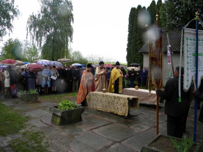 У місті на Волині громади трьох храмів об'єдналися у спільній молитві. ФОТО