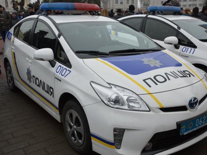 61-річний волинянин пошкодив автівку патрульних