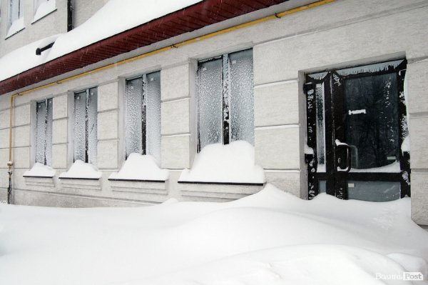 Як Луцьк замело снігом. ФОТО