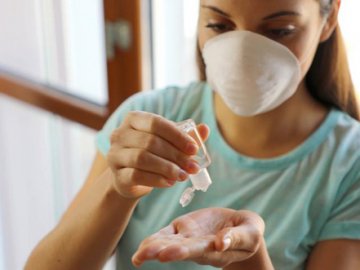 Повідомили, скільки нових заражених коронавірусом виявили в Україні за добу 