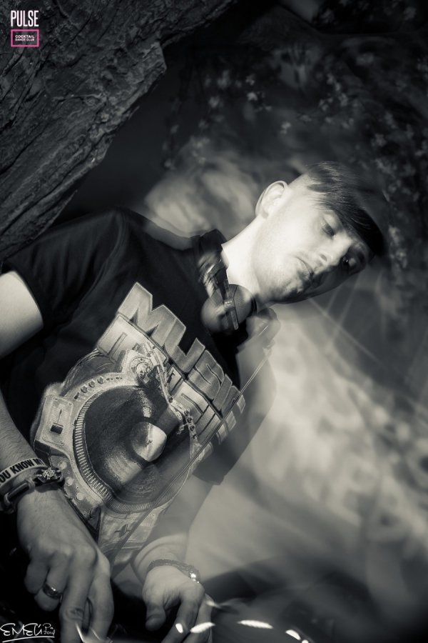 Телеведуча Василіса Фролова розважала лучан на День закоханих. ФОТО