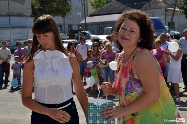 Фірма «Вікно Центр» у своє десятиріччя влаштувала розіграш подарунків. ФОТО*