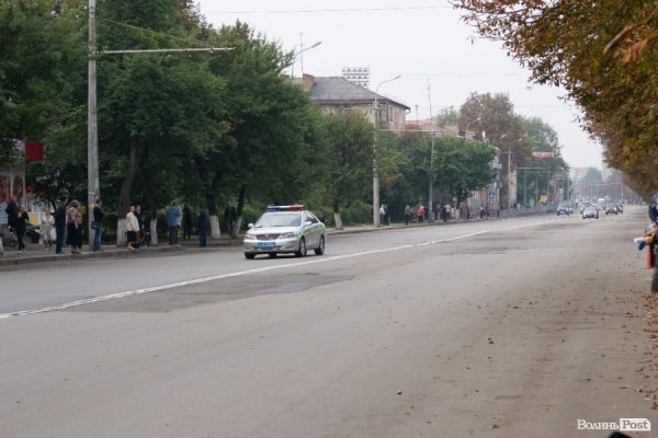 Янукович у Луцьку: засилля міліції і величезні затори. ФОТО