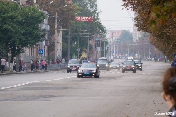 Янукович у Луцьку: засилля міліції і величезні затори. ФОТО