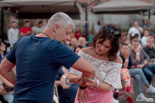 Гурт «СКАЙ», байкери та неймовірні колекції одягу: чим вражав другий день  «Lutsk Fashion Weekend»