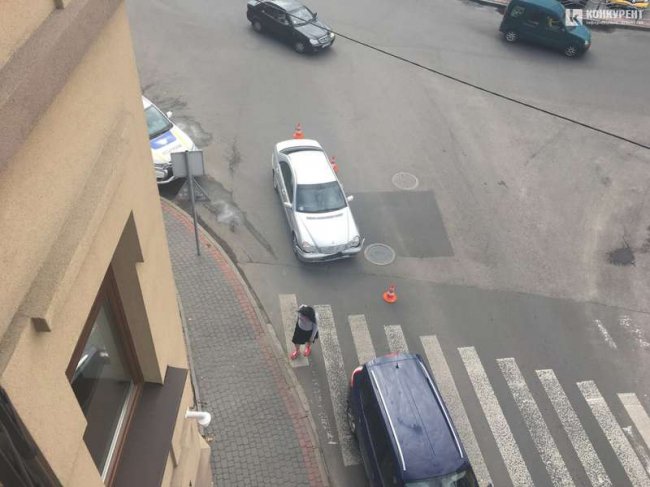 У Луцьку зіткнулися два авто: постраждала дитина. ФОТО