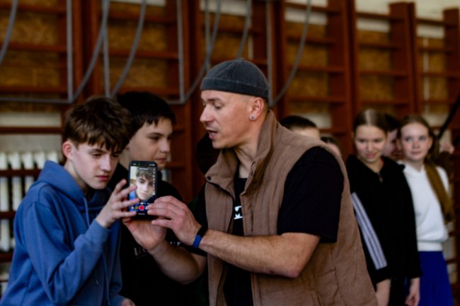 Танцює фрістайл і викладає фізкультуру: вчитель з волинської школи увійшов до тридцятки найкращих в Україні