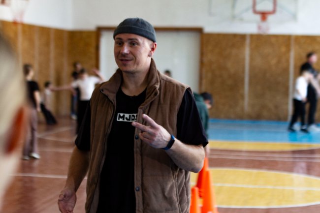 Танцює фрістайл і викладає фізкультуру: вчитель з волинської школи увійшов до тридцятки найкращих в Україні