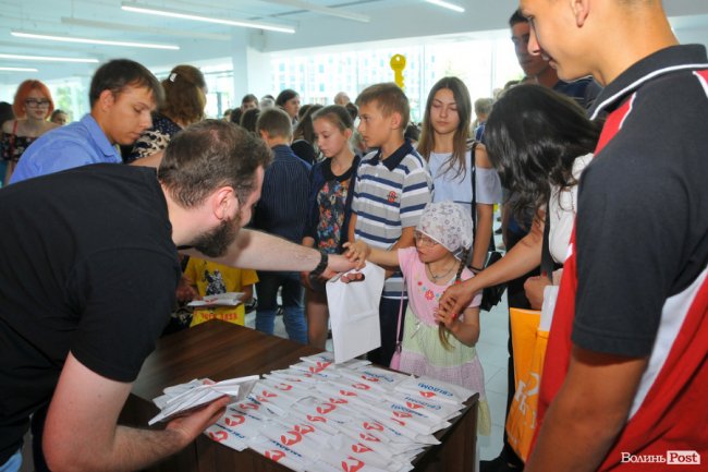 У луцькому «Промені» влаштували свято для дітей. ФОТО