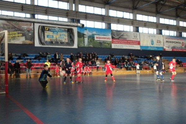 Як у Луцьку «зірки» нагороджували дітей. ФОТО