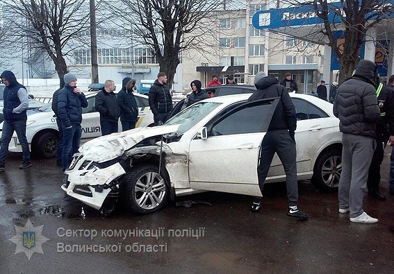 Відомо, хто кермував авто, яке збило дитину на Дубнівській