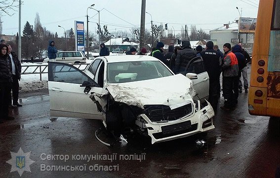 Відомо, хто кермував авто, яке збило дитину на Дубнівській