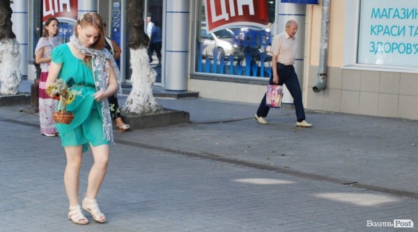 Чимало людей скористалися можливістю освятити кошики, не дочекавшись завершення служби
