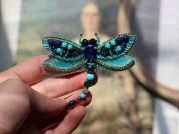 Як від Gucci: на Волині дівчина виготовляє неймовірні прикраси. ФОТО