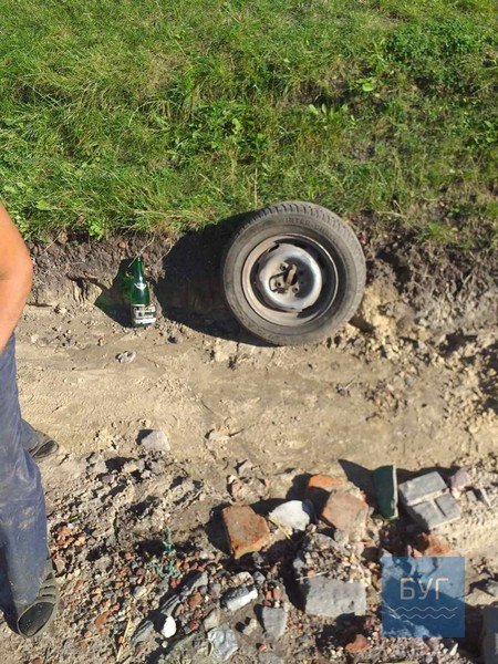 У селі на Волині дощем розмило дорогу. ВІДЕО