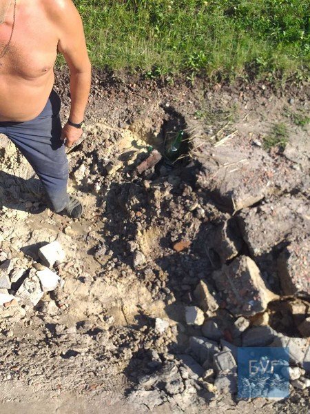 У селі на Волині дощем розмило дорогу. ВІДЕО