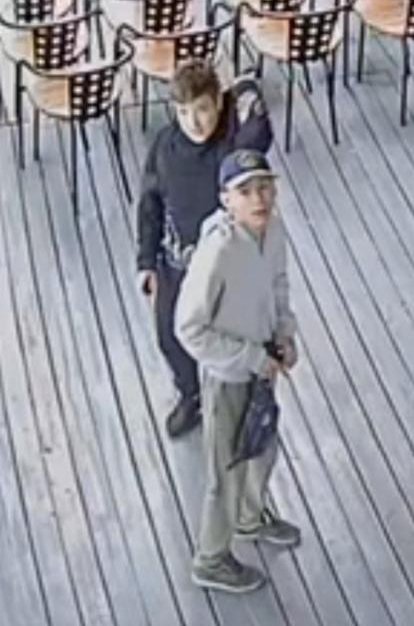 Можуть бути причетні до злочинів у Луцьку: поліція встановлює особи неповнолітніх хлопців та жінки. ФОТО