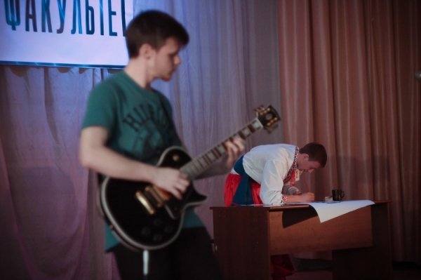 У СНУ обрали найкрасивішого хлопця-математика. ФОТО