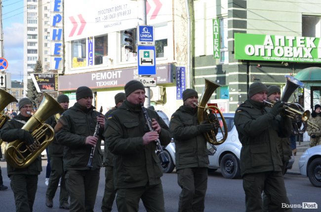 Загинув у день народження: Луцьк попрощався з воїном Віктором Лахаєм. ФОТОРЕПОРТАЖ