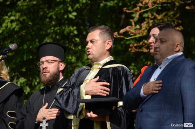  Як у луцькому «політесі» вітали першокурсників. ФОТОРЕПОРТАЖ