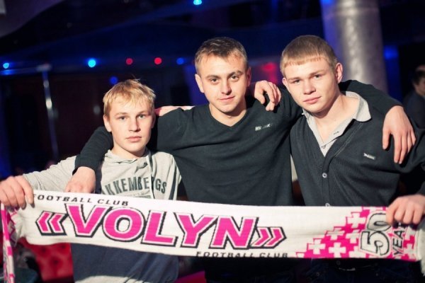 Футбол-паті в Луцьку: торт, м’яч і стриптиз. ФОТО