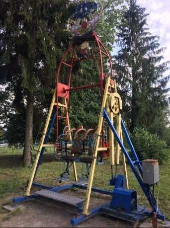 Докаталися: атракціони з луцького парку продають. ФОТО